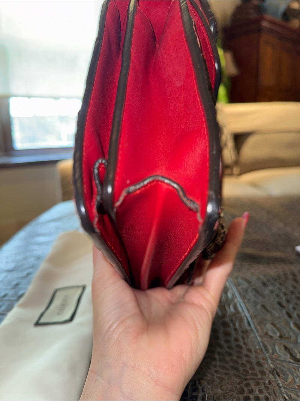 Gucci Supreme Canvas & Red
Arabesque Small Dionysus Shoulder Bag - Picture 7 of 14